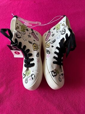 Art Class Kids/Women High-Top Graffiti Canvas Sneakers